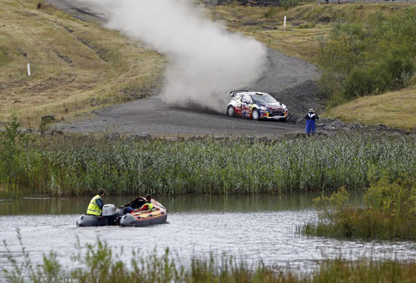 WRC - U Walesu najbolje startovao Ford