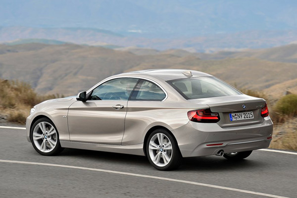 BMW serije 2 Coupe (F22) - Prve zvanične fotografije i info