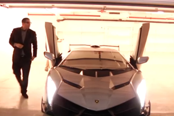 Video: Isporuka 4 miliona dolara vrednog Lamborghinija