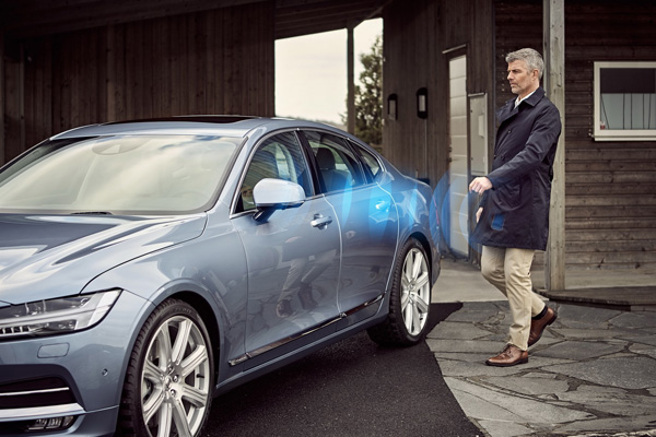 Volvo će prodavati automobile bez ključa - zameniće ga smart telefon