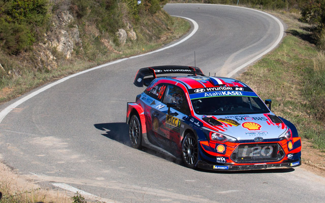 RallyRACC Catalunya 2019 - Neuville vodi, borba za titulu se dramatizuje (FOTO)
