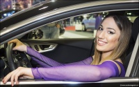 Salon automobila u Beogradu 2015 - Devojke